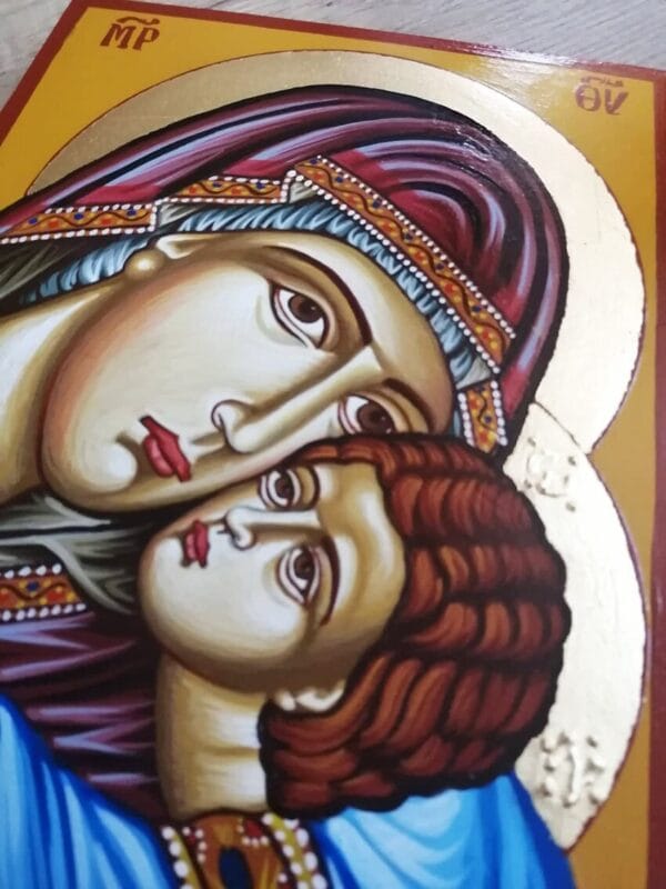 Virgin Mary Sweet Kiss