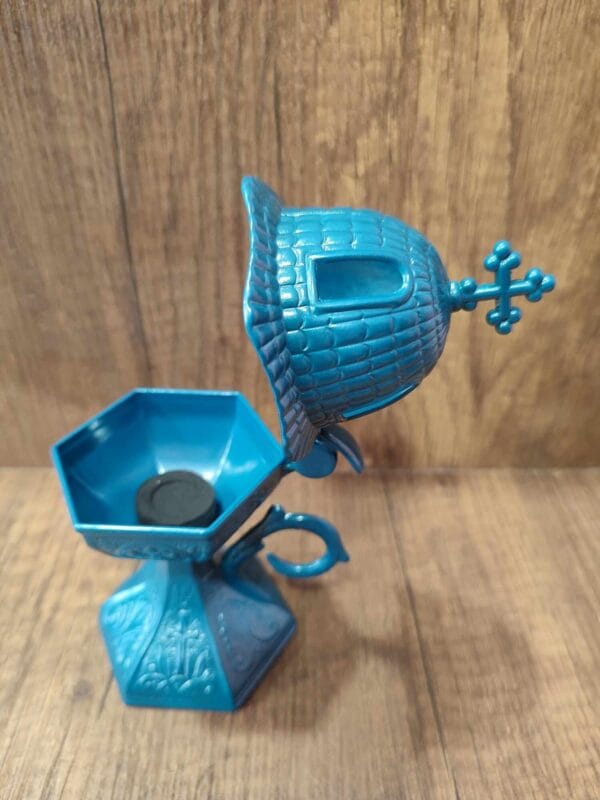 Outdoor Blue Light Metal Censer