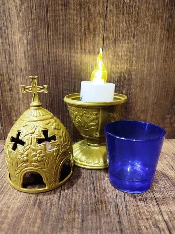 Gold Standing Oil Lamp