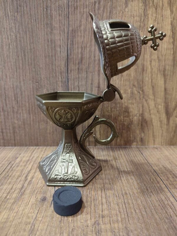 Outdoor Old Gold Metal Censer