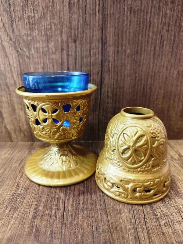 Gold Standing Oil Lamp
