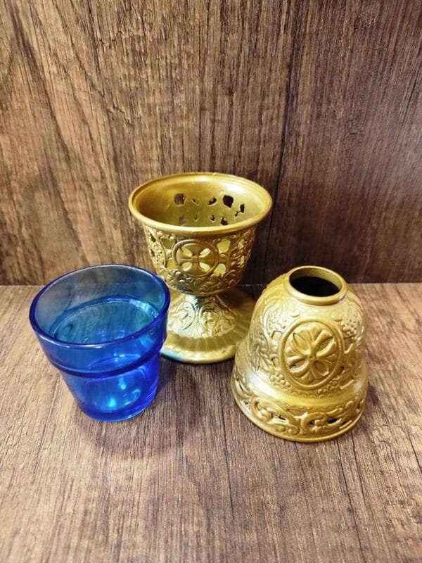 Gold Standing Oil Lamp